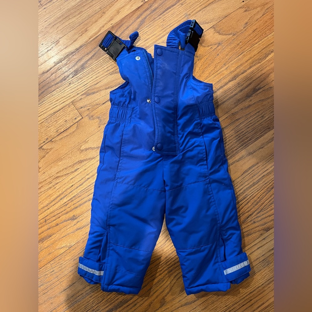 High quality, like new condition.
